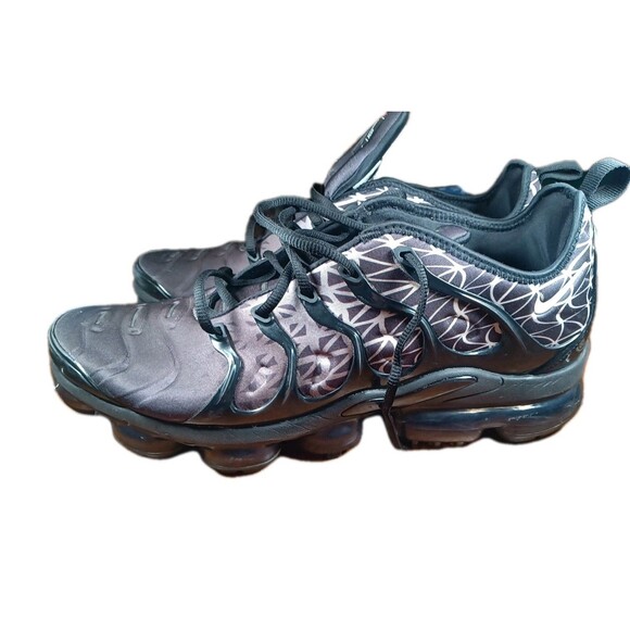 Nike Air Vapormax Plus Geometric Black/Grey Running Shoes Mens Size 13 - Picture 2 of 9